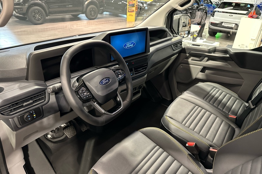 heti ajoon Ford Transit Custom