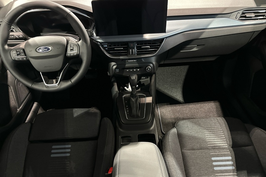 1.0 EcoBoost Hybrid Powershift 155hv A7 Active Edition Wagon heti ajoon Ford Focus