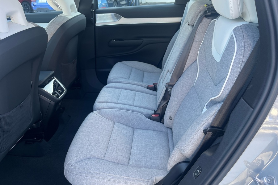 heti ajoon Volvo EX90