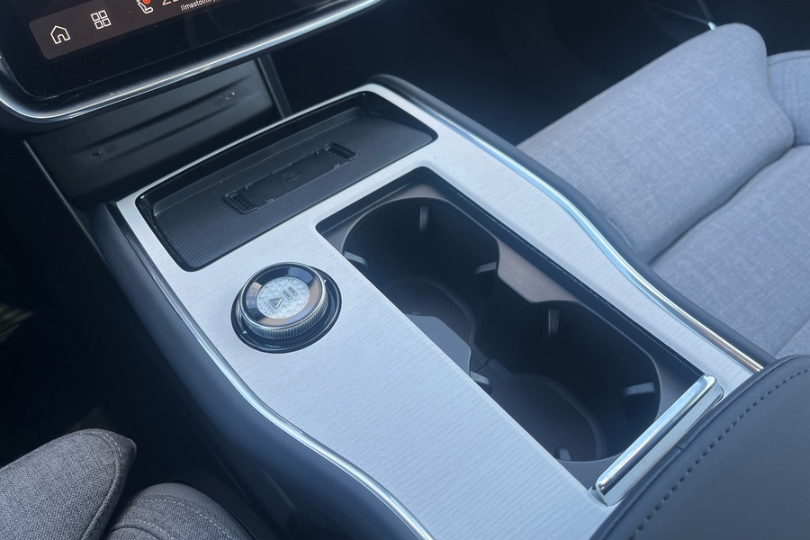 heti ajoon Volvo EX90