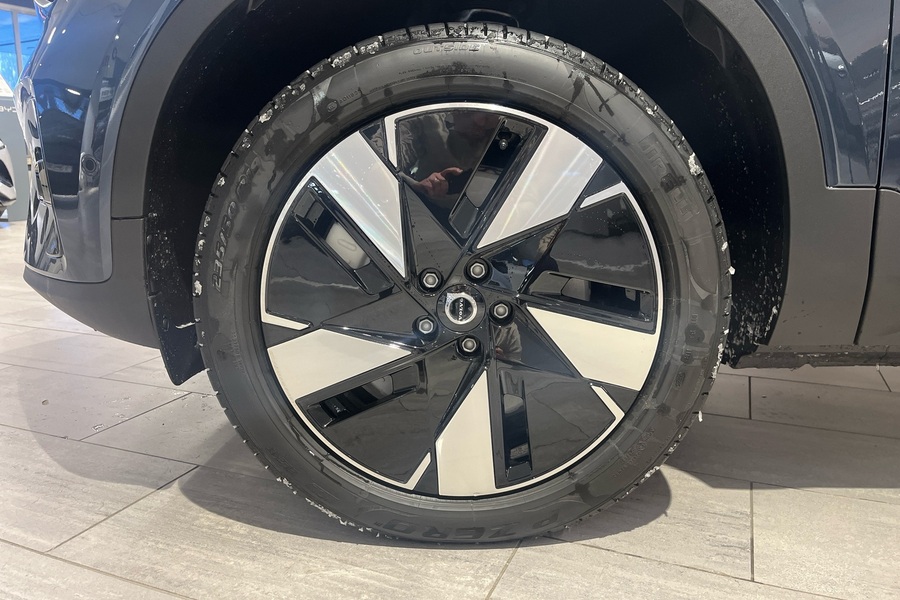 heti ajoon Volvo EX40