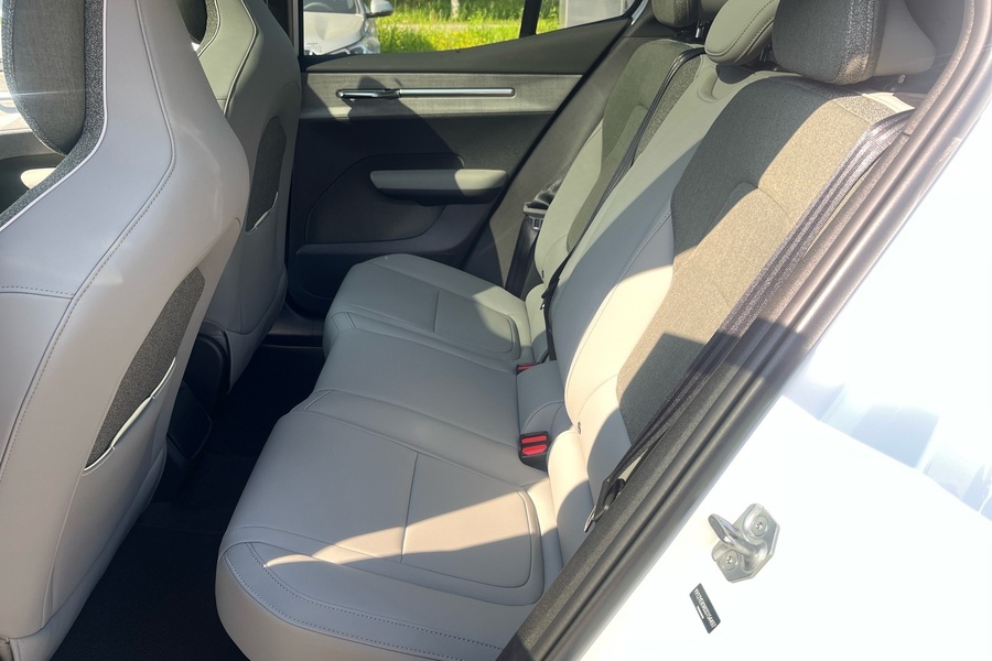 heti ajoon Volvo EX30 Cross Country