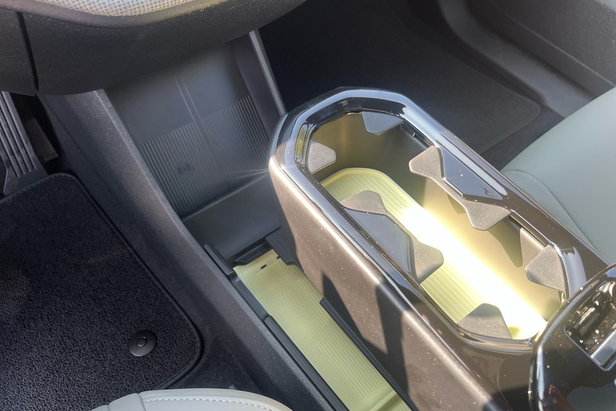 heti ajoon Volvo EX30 Cross Country