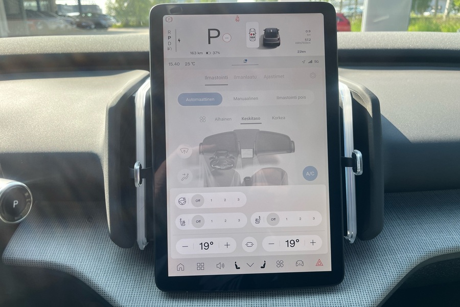 heti ajoon Volvo EX30 Cross Country