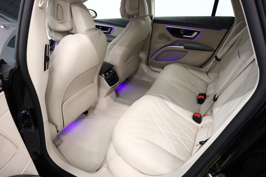 heti ajoon Mercedes-Benz EQS