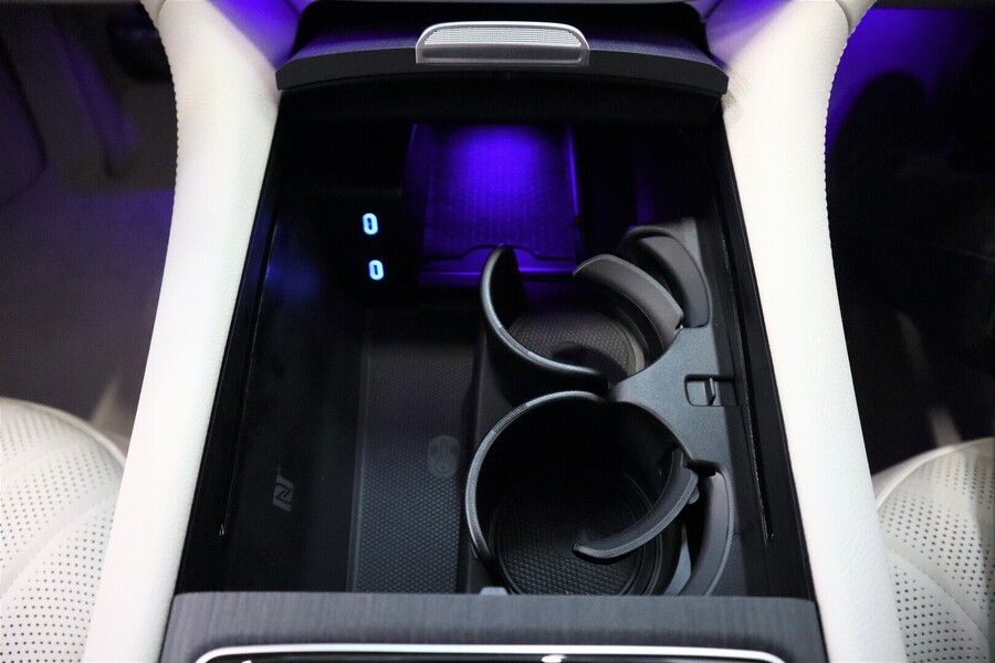 heti ajoon Mercedes-Benz EQS