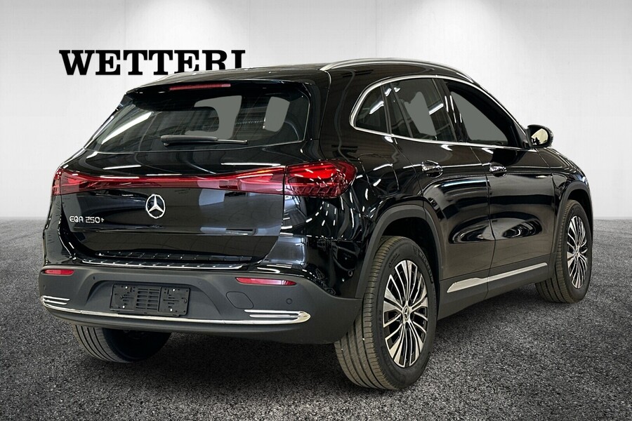 heti ajoon Mercedes-Benz EQA