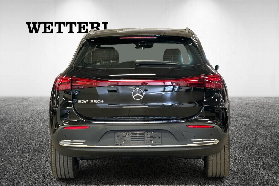 heti ajoon Mercedes-Benz EQA