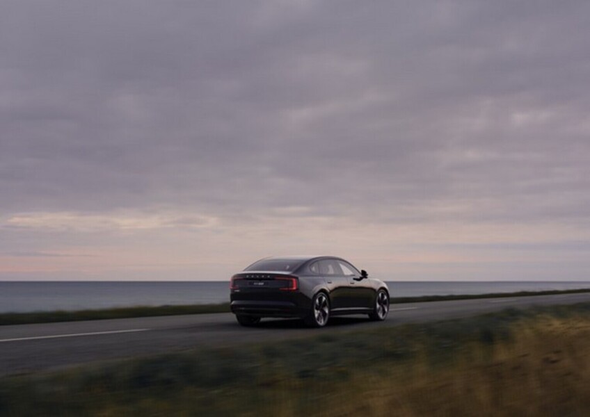 heti ajoon Volvo ES90