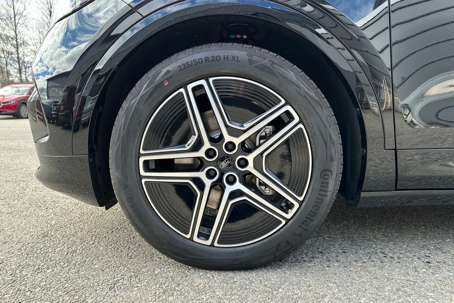 heti ajoon Ford Capri