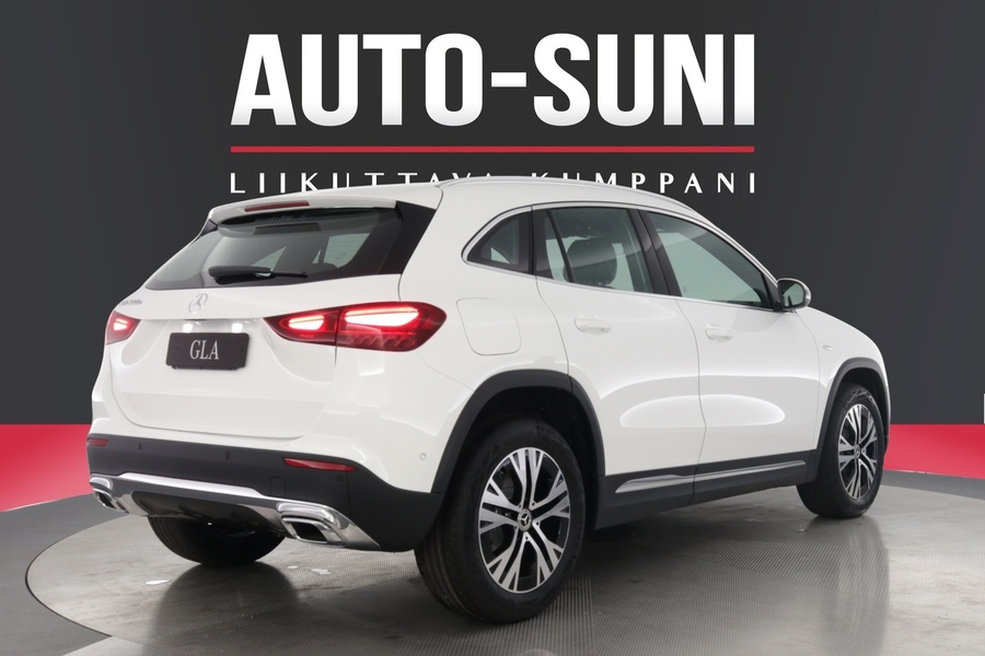 heti ajoon Mercedes-Benz GLA