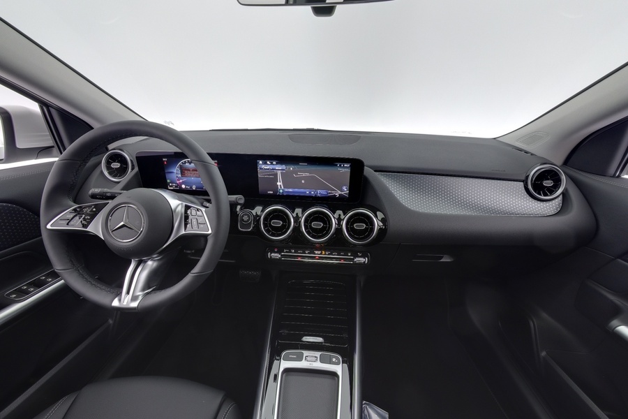 heti ajoon Mercedes-Benz GLA