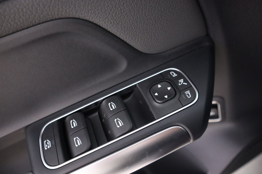 heti ajoon Mercedes-Benz EQA