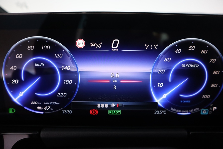 heti ajoon Mercedes-Benz EQA