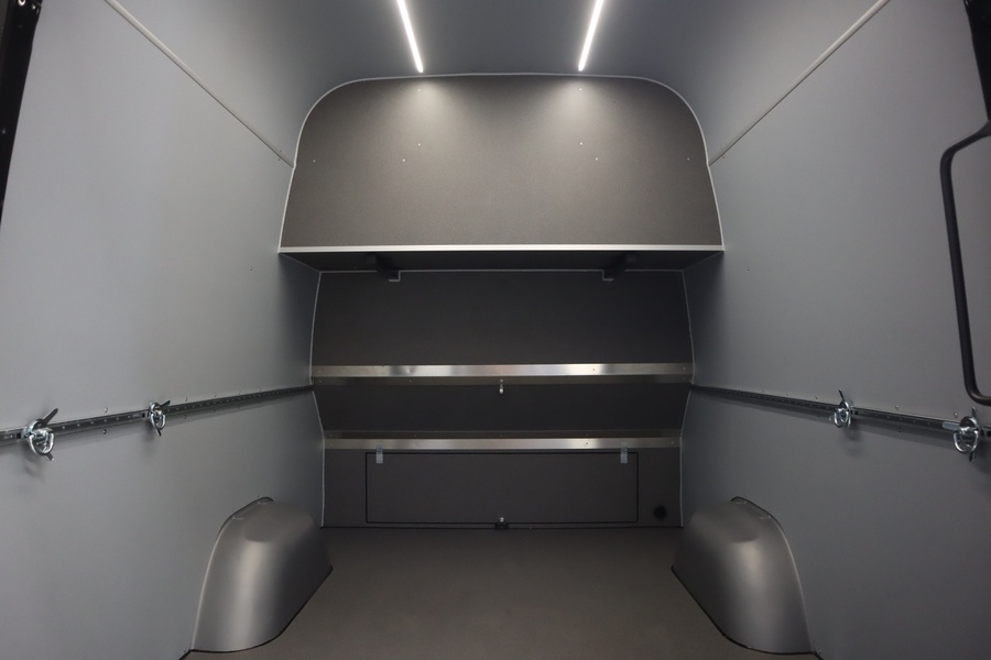 heti ajoon Mercedes-Benz Sprinter