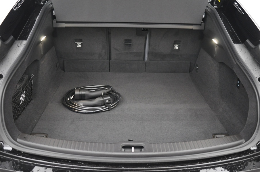 heti ajoon Volvo ES90