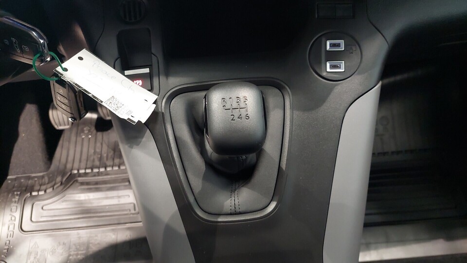 heti ajoon Toyota Proace CITY Verso