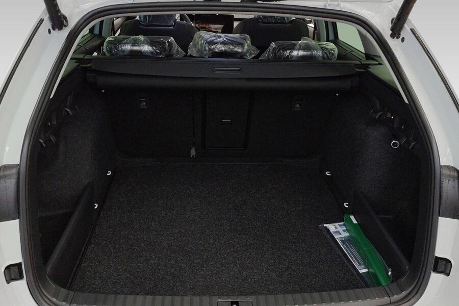 Combi 1.5 TSI 150 Style eTEC DSG Autom. heti ajoon Skoda Octavia
