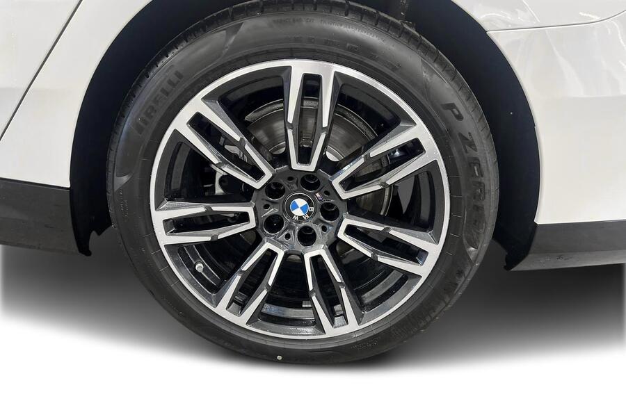 heti ajoon BMW 5-sarja