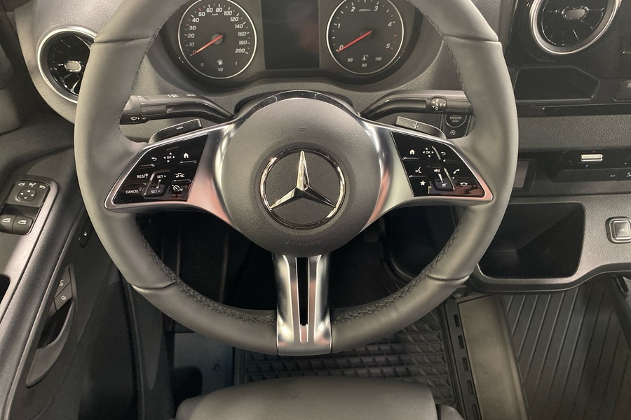 heti ajoon Mercedes-Benz Sprinter