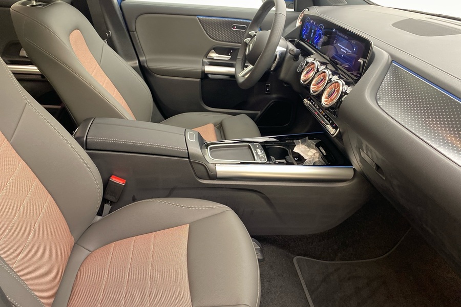 heti ajoon Mercedes-Benz EQA