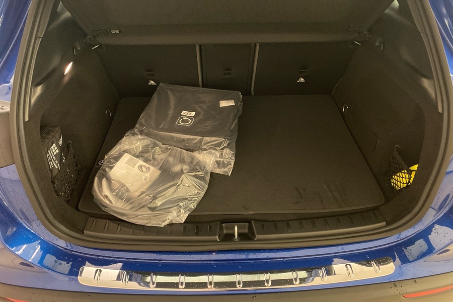 heti ajoon Mercedes-Benz EQA