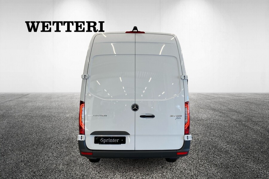 heti ajoon Mercedes-Benz Sprinter