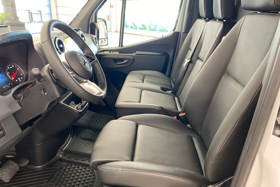 heti ajoon Mercedes-Benz Sprinter