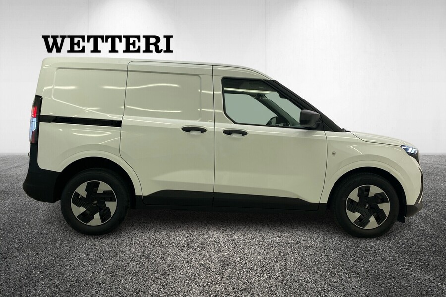 heti ajoon Ford Transit Courier