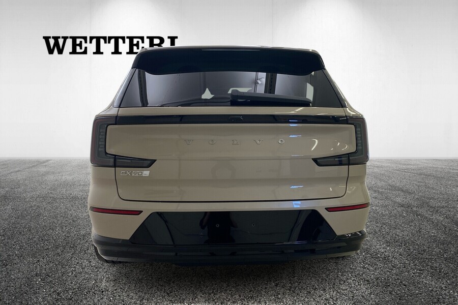 heti ajoon Volvo EX90