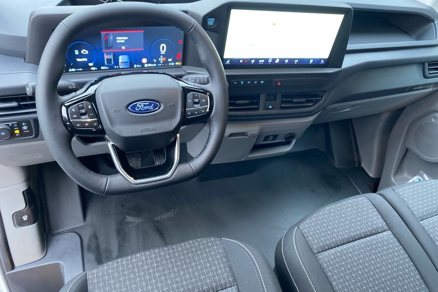 heti ajoon Ford Transit Custom