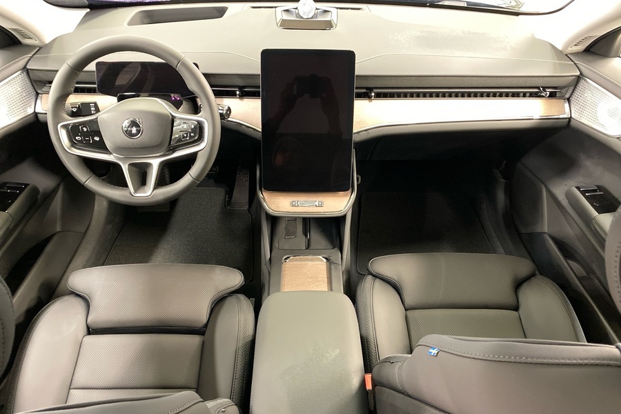 heti ajoon Volvo ES90