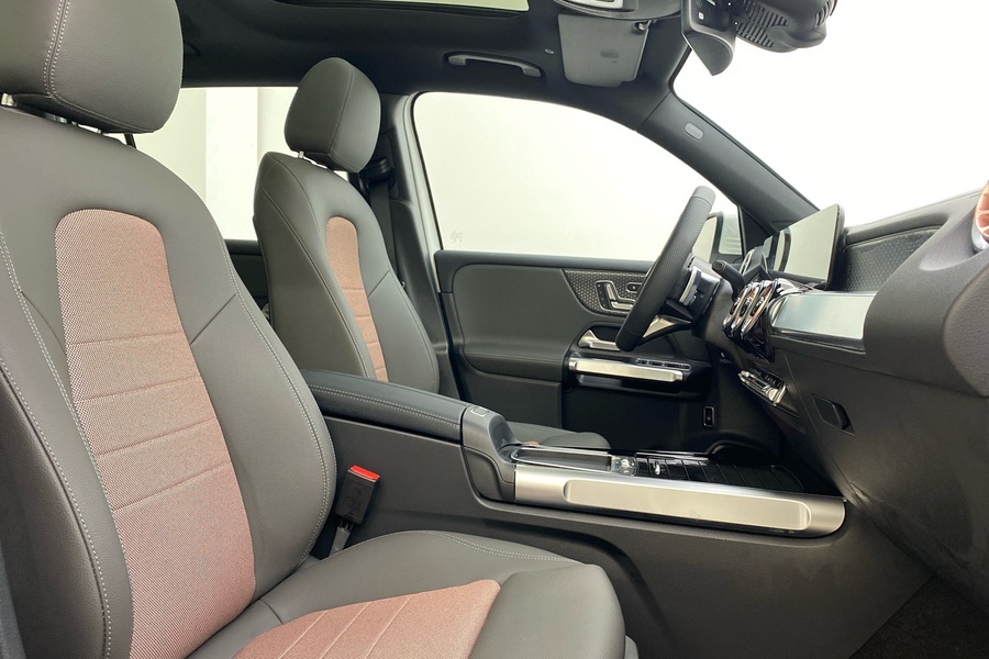 heti ajoon Mercedes-Benz EQB