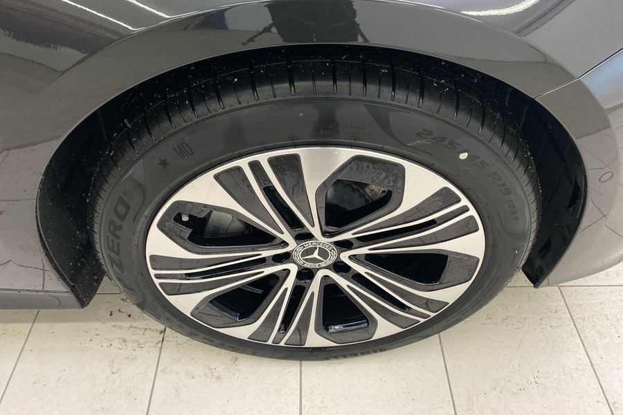 heti ajoon Mercedes-Benz E