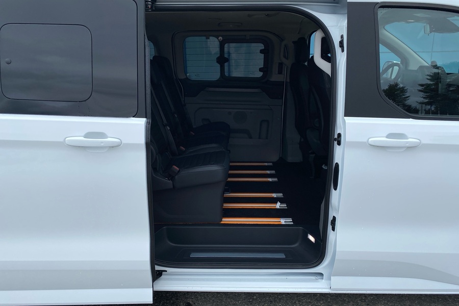 heti ajoon Ford Tourneo Custom