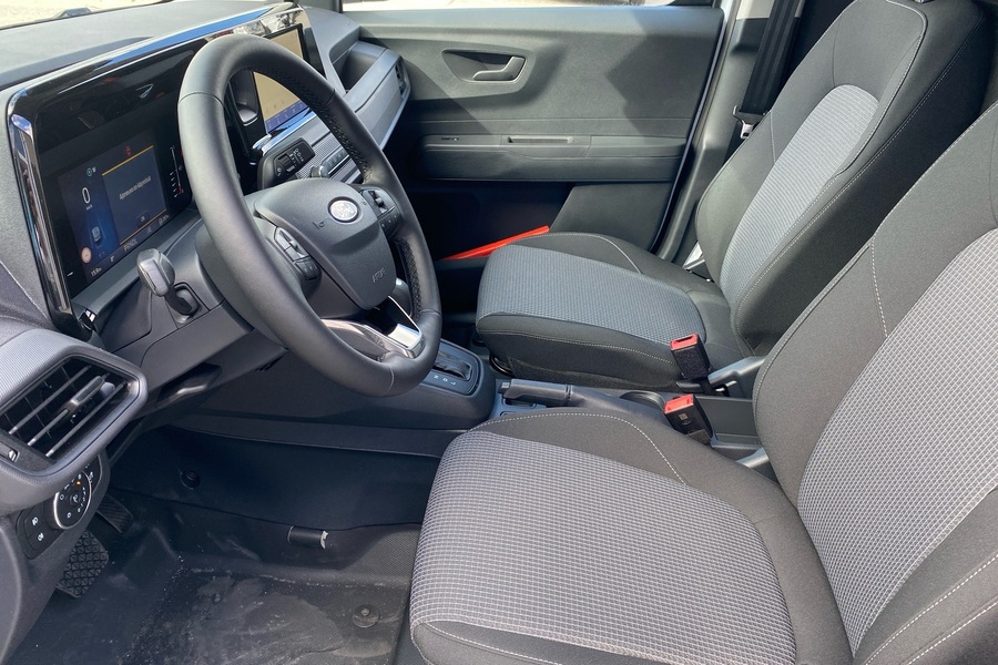 heti ajoon Ford Transit Courier