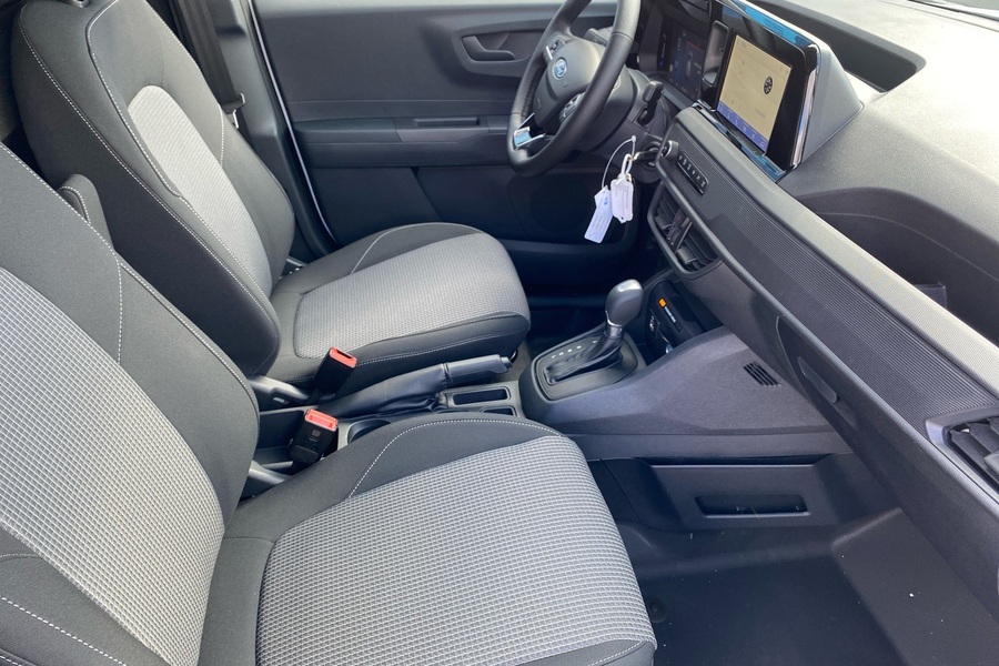 heti ajoon Ford Transit Courier