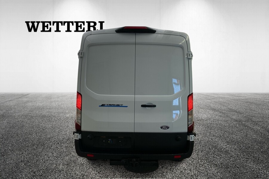 heti ajoon Ford Transit