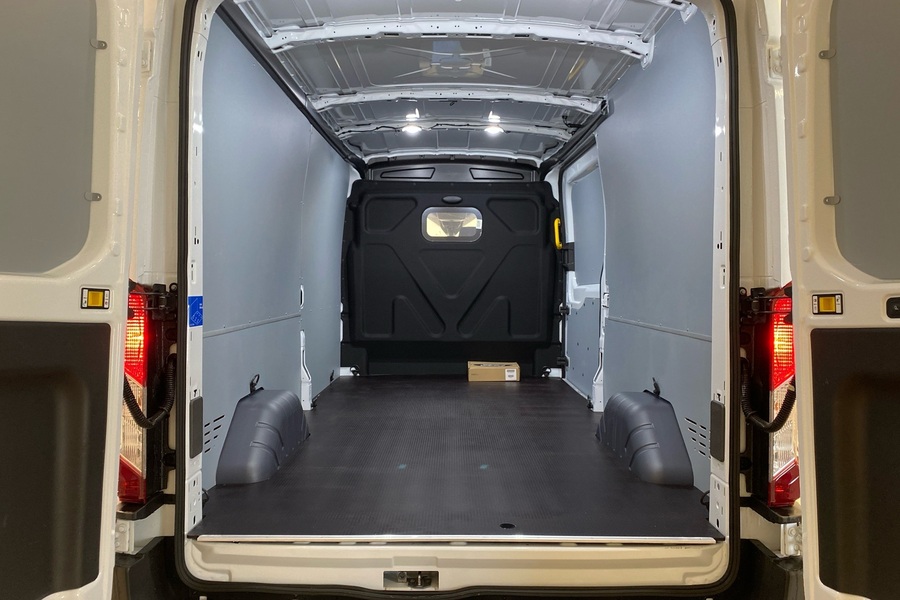 heti ajoon Ford Transit