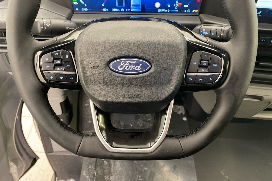 heti ajoon Ford Transit Custom