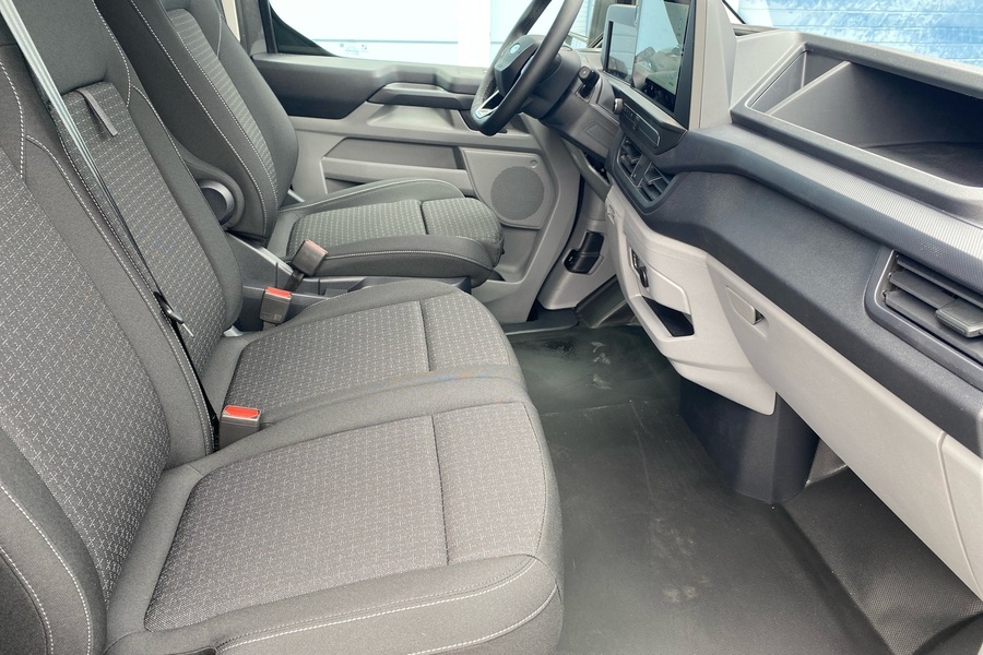 heti ajoon Ford Transit Custom