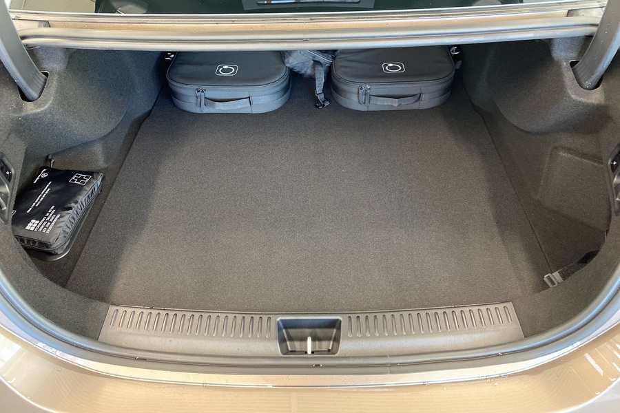 heti ajoon Mercedes-Benz E