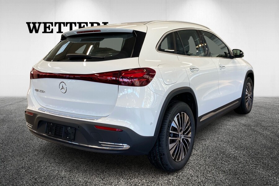 heti ajoon Mercedes-Benz EQA