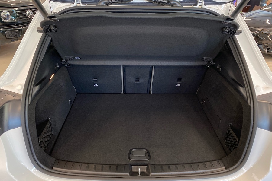 heti ajoon Mercedes-Benz EQA