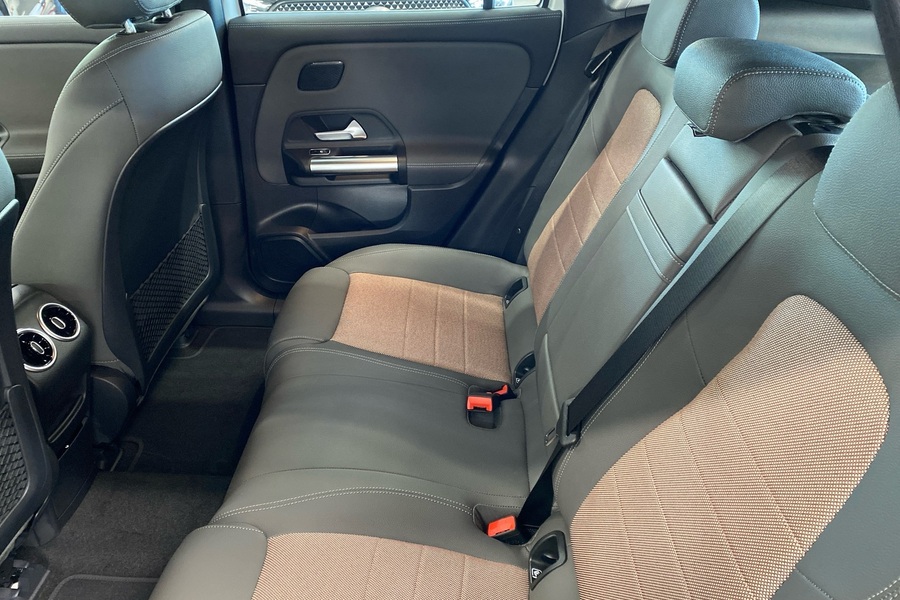 heti ajoon Mercedes-Benz EQA