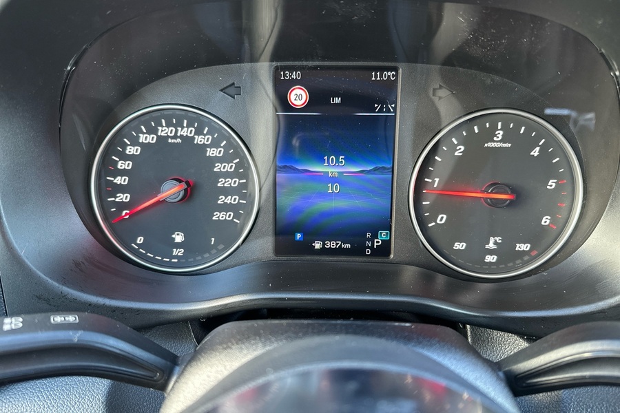 heti ajoon Mercedes-Benz Vito