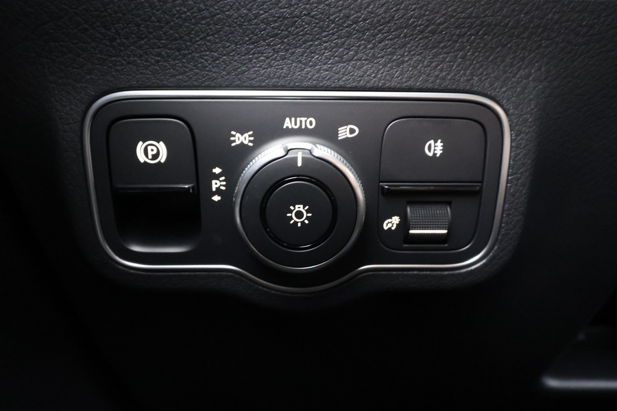 heti ajoon Mercedes-Benz EQA