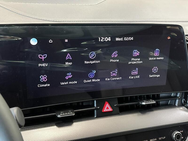1,6 T-GDI AWD Plug-in Hybrid Edition AT 245hv - Suosittu Kia Sportage nelivetoinen ladattava hybrid SUV nopealla toimituksella suoraan omasta varastosta! heti ajoon Kia Sportage