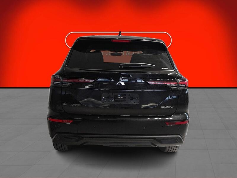 2.4 PHEV AT Invite 4WD - Tähän autoon rahoitus vain 1,99 %* korolla! heti ajoon Mitsubishi Outlander