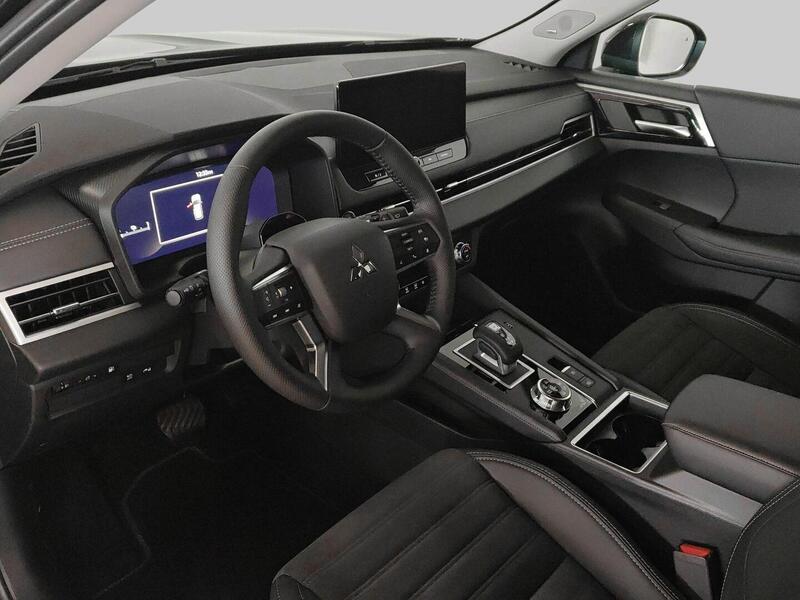 2.4 PHEV AT Invite 4WD - Tähän autoon rahoitus vain 1,99 %* korolla! heti ajoon Mitsubishi Outlander